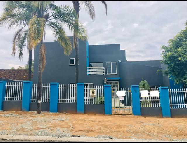 5 BEDROOM HOUSE FOR SALE IN BENDOR